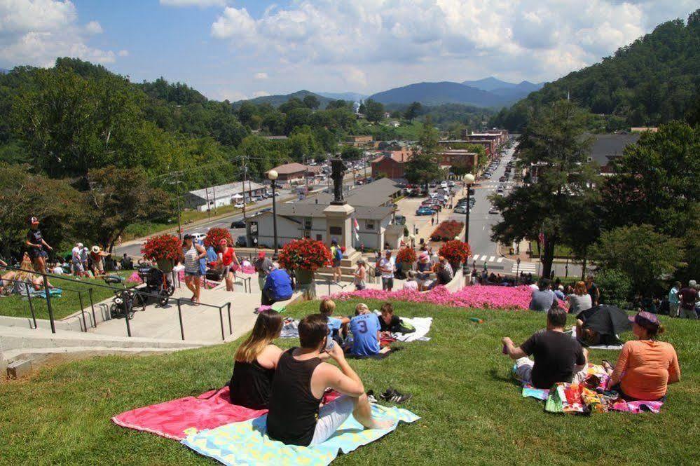 Blue Ridge Inn Сильва Экстерьер фото